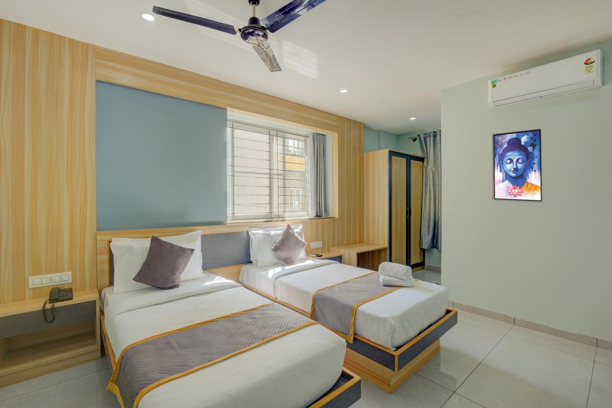 Hotel Park Lane Yelahanka Bangalore Eksteriør billede